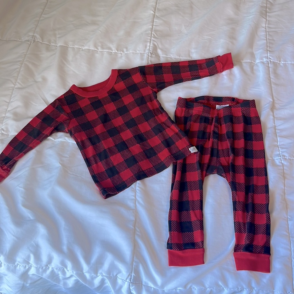 Baby Gap 100% cotton red black Christmas pajamas, 12-18m